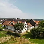 Vibe - Naturnah Parkplatz Neumarkt - *