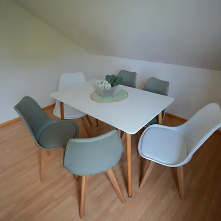 Vibe - Naturnah Parkplatz Neumarkt -